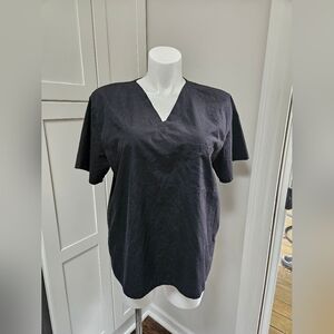 Essential Black Unisex Scrub Top - V-Neck with Pocket - Size Large